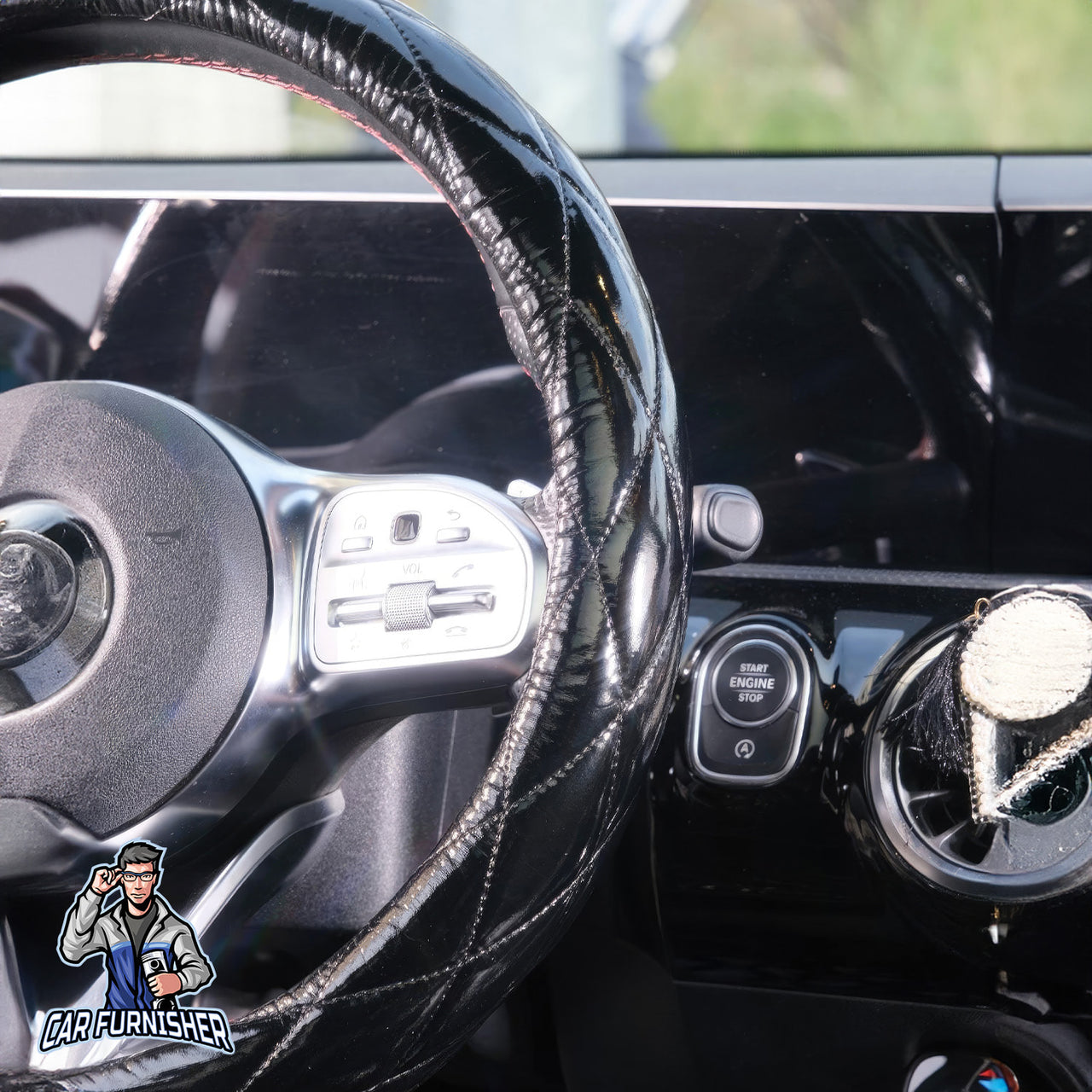 Steering Wheel Cover - Patent Leather Quilted